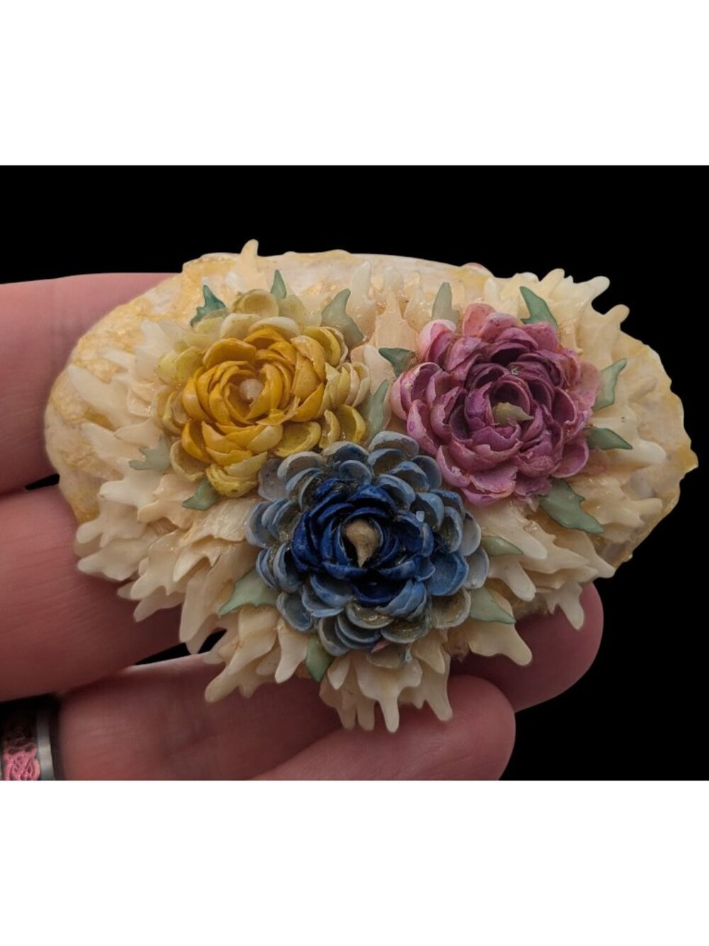 Cottagecore Romantic Vintage Carved Dyed Shell Floral Statement Brooch
